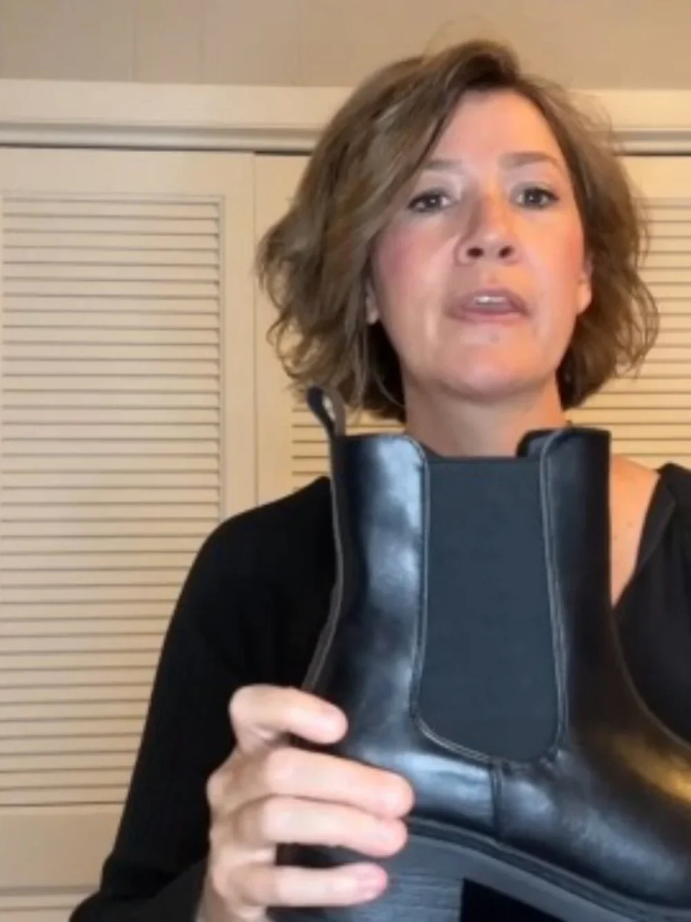 Women's Chelsea Ankle Boots: Slip on Chunky Heel Platform Booties with Side